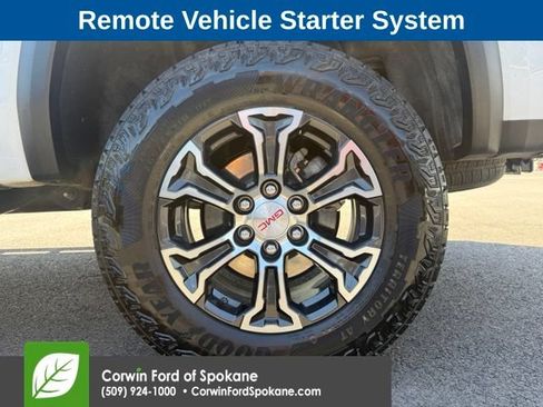 Used 2024 GMC Canyon AT4 w/ AT4 Premium Package AWD/4WD image 9