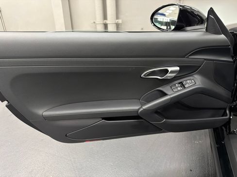 Used 2024 Porsche 718 Cayman S RWD image 20