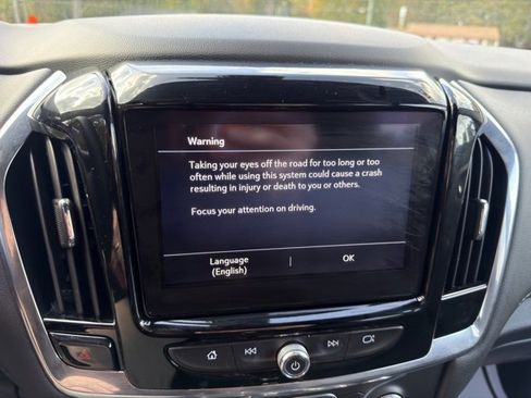 Used 2023 Chevrolet Traverse LT w/ LPO, Floor Liner Package image 25