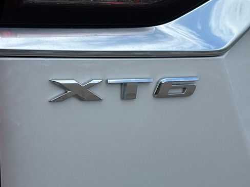 Certified 2025 Cadillac XT6 Luxury image 34