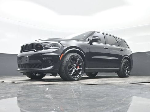 Used 2022 Dodge Durango R/T w/ Tow 'N Go Package AWD/4WD image 25