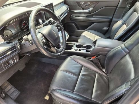 Certified 2022 Lincoln Corsair AWD w/ Premium Package image 12