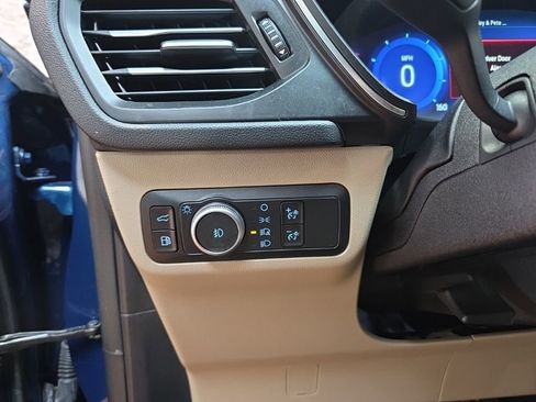 Used 2020 Ford Escape Titanium w/ Titanium Premium Package 2.0 image 28