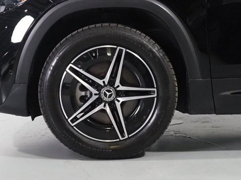 Used 2024 Mercedes-Benz EQB 250+ image 45