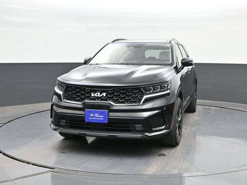 Used 2023 Kia Sorento SX AWD/4WD image 25