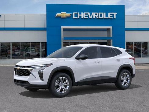 New 2026 Chevrolet Trax LS FWD image 2