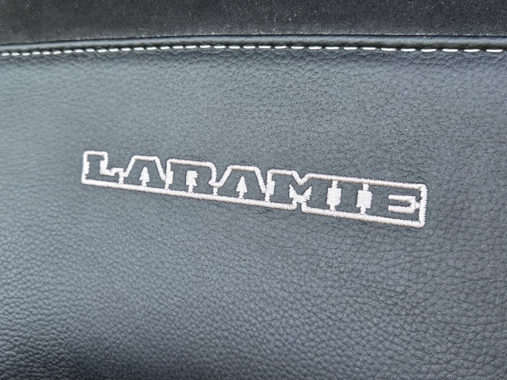 Used 2023 RAM 1500 Laramie AWD/4WD image 19