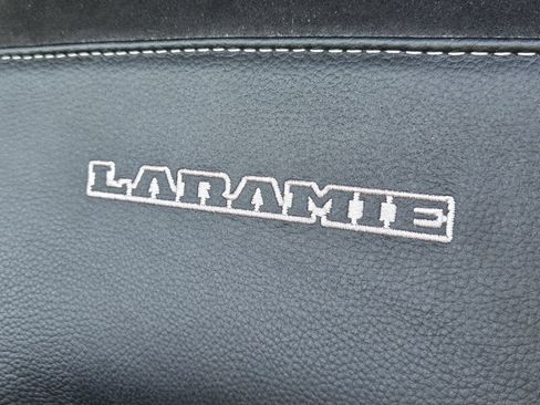 Used 2023 RAM 1500 Laramie AWD/4WD image 19