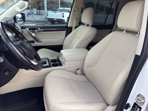 Used 2023 Lexus GX 460 Premium AWD/4WD image 24