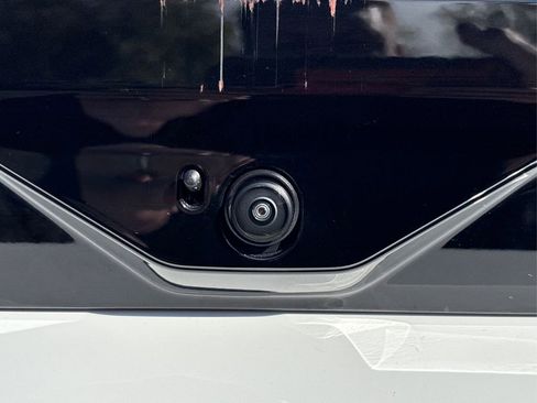 Used 2024 BMW X2 M35i image 16