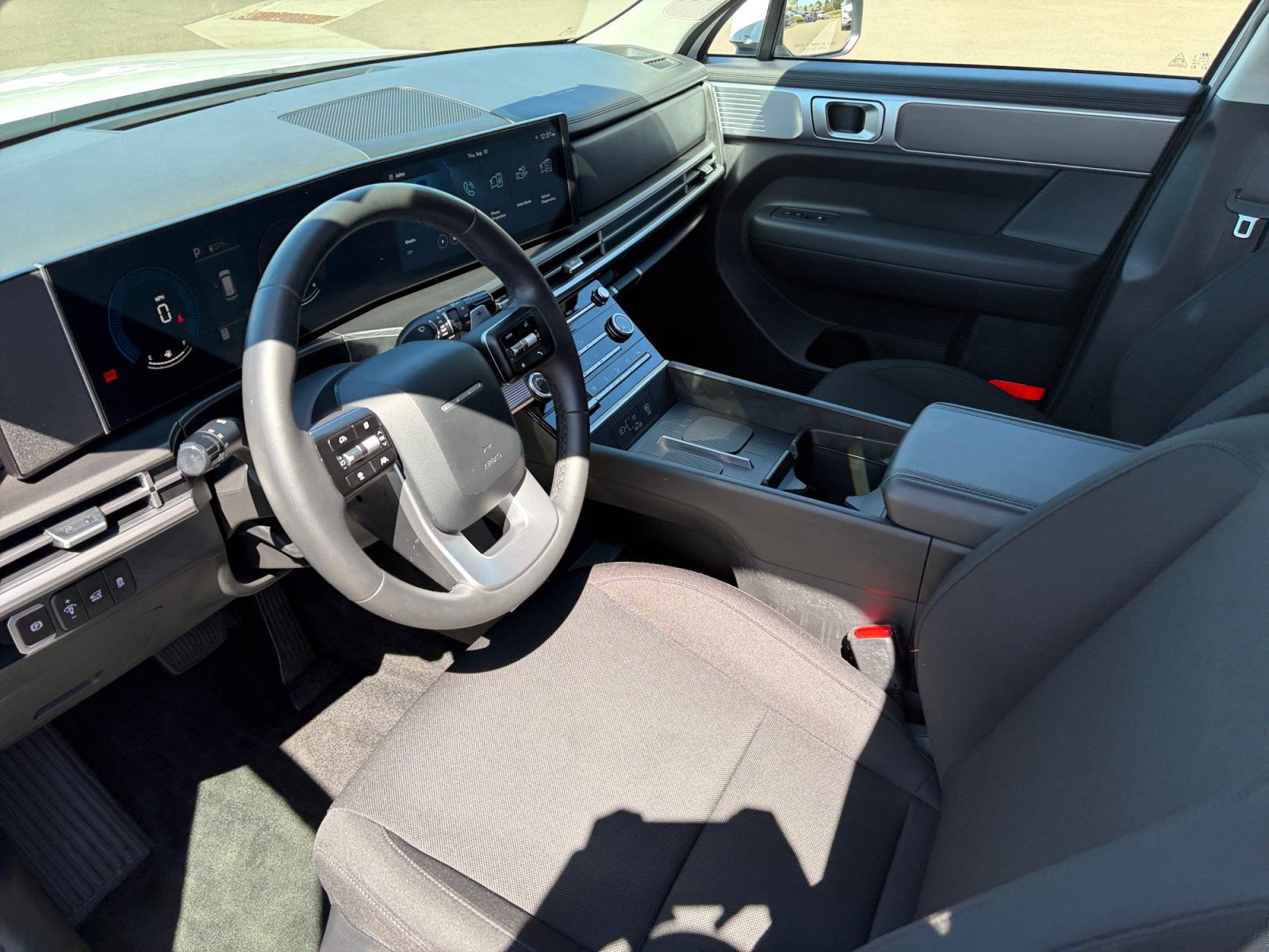 Certified 2025 Hyundai Santa Fe SE AWD/4WD image 14