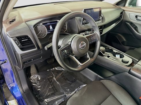 Used 2023 Nissan Rogue S image 23