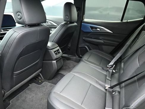Used 2025 Chevrolet Equinox EV LT w/ Convenience Package FWD image 13