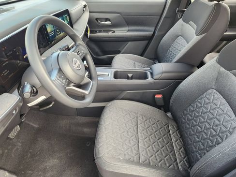 New 2026 Nissan Kicks SV FWD image 9