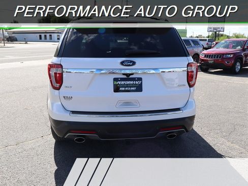 Used 2018 Ford Explorer XLT w/ Equipment Group 202A AWD/4WD image 6
