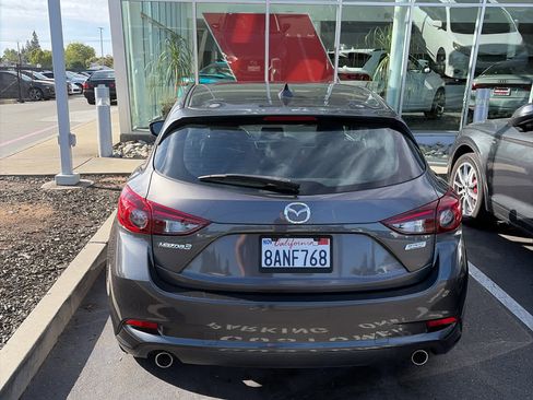 Used 2017 MAZDA MAZDA3 Grand Touring FWD image 5