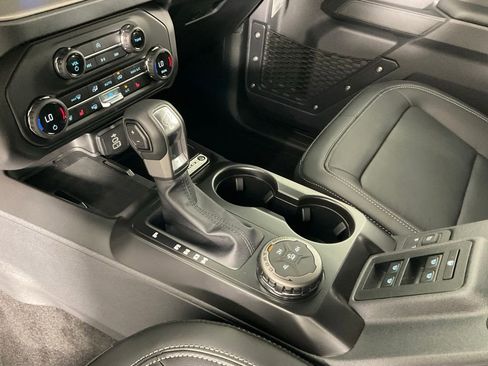 New 2026 Ford Bronco Outer Banks AWD/4WD image 18