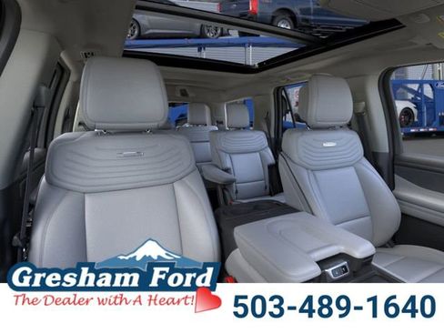 New 2026 Ford Expedition Platinum image 11