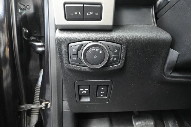 Used 2020 Ford F150 Lariat w/ Equipment Group 502A Luxury AWD/4WD image 25