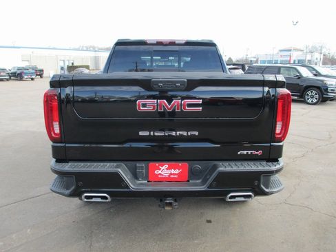 Certified 2023 GMC Sierra 1500 AT4 w/ AT4 Premium Package image 6