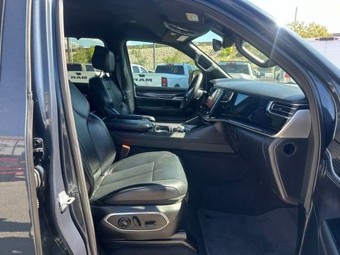 Used 2023 Jeep Wagoneer 4WD w/ Convenience Group I image 16
