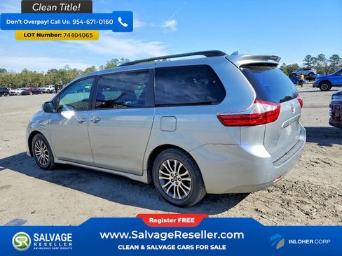 Used 2019 Toyota Sienna XLE image 3