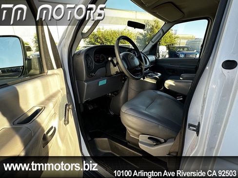Used 2004 Ford E-350 and Econoline 350 XL image 6