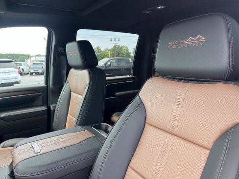 New 2026 Chevrolet Silverado 2500 High Country w/ High Country Premium Package AWD/4WD image 5