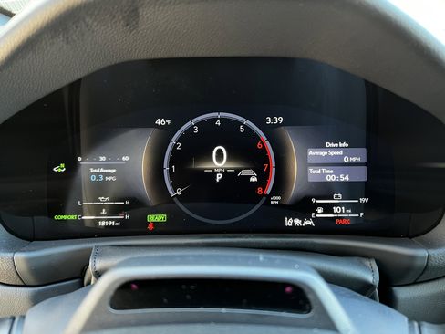 Used 2025 Lexus LX 700h Overtrail image 22