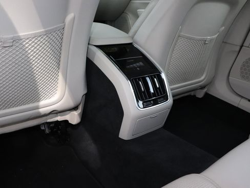 Used 2018 Volvo S90 T6 Inscription w/ Convenience Package AWD/4WD image 30