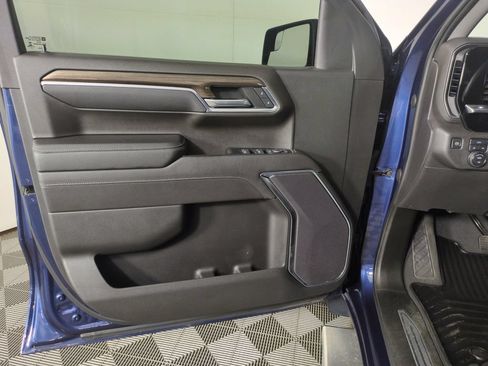 Used 2022 Chevrolet Silverado 1500 LT AWD/4WD image 10