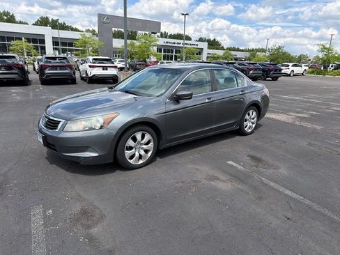 Used 2010 Honda Accord EX-L image 2
