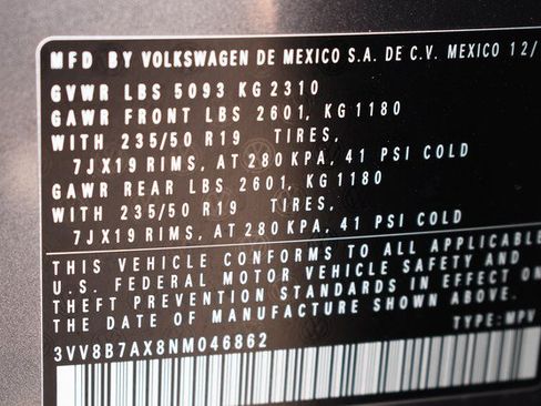 Used 2022 Volkswagen Tiguan SE R-Line AWD/4WD image 34