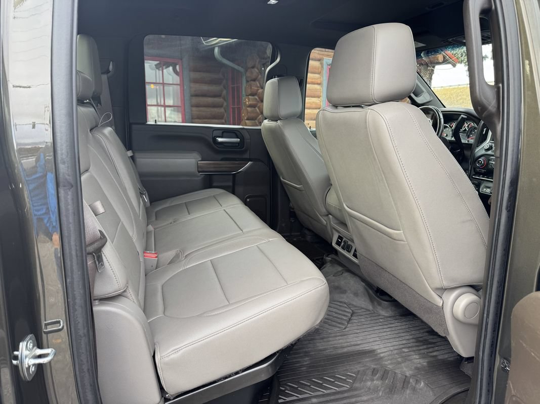 Used 2022 Chevrolet Silverado 3500 LT w/ All Star Edition AWD/4WD image 9