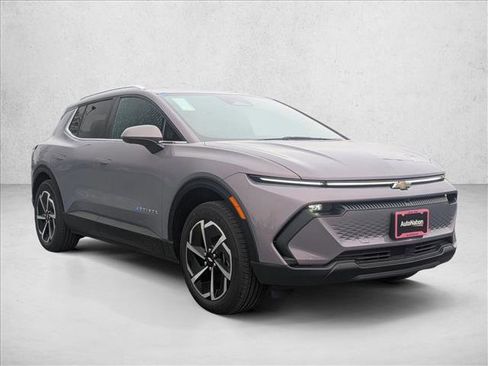 New 2026 Chevrolet Equinox EV LT image 5