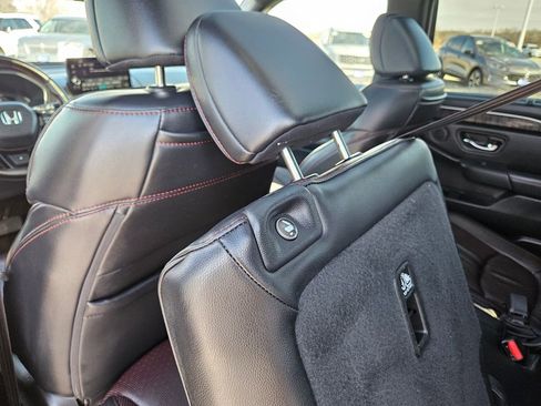 Used 2023 Honda Pilot Elite image 28