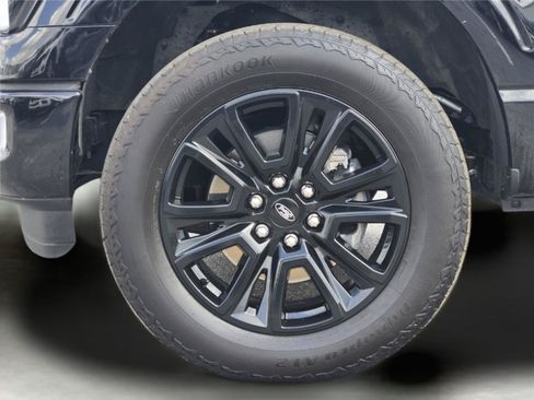 Certified 2025 Ford F150 Platinum w/ FX4 Off-Road Package AWD/4WD image 11