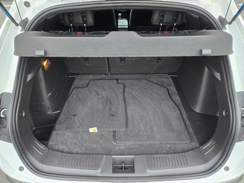 Used 2024 Chevrolet Trax RS w/ Driver Confidence Package image 13