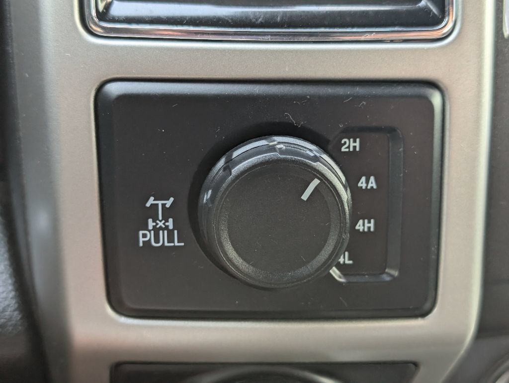 Used 2019 Ford F150 Lariat w/ Equipment Group 502A Luxury AWD/4WD image 18