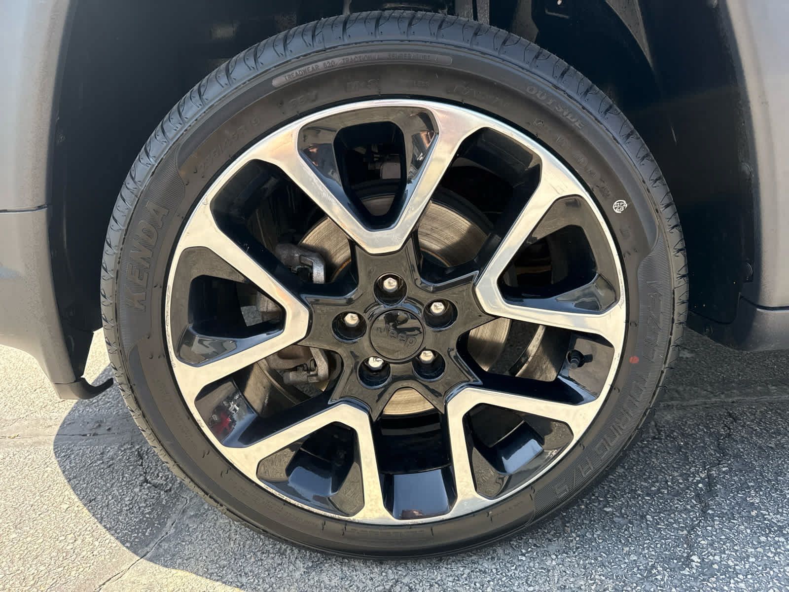 Used 2018 Jeep Compass Limited w/ Navigation Group AWD/4WD image 9