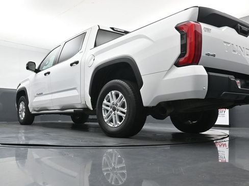 Used 2023 Toyota Tundra SR5 w/ SR5 Convenience Package AWD/4WD image 38