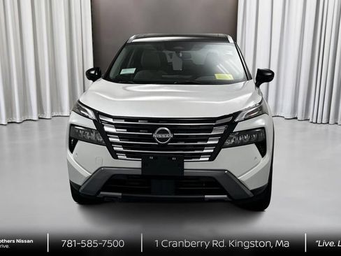 Used 2024 Nissan Rogue SL w/ SL Premium Package AWD/4WD image 2