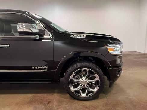 Used 2022 RAM 1500 Limited w/ Body-Colour Bumper Group AWD/4WD image 32