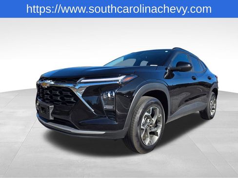 Used 2025 Chevrolet Trax LT w/ LT Convenience Package image 33