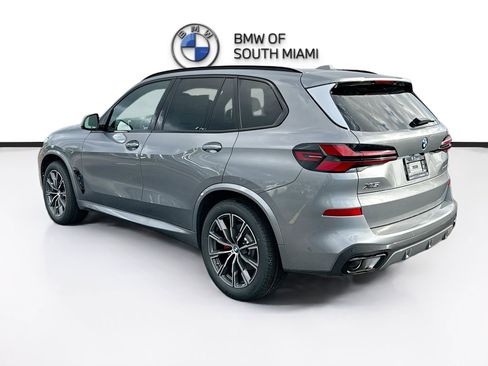 New 2026 BMW X5 sDrive40i w/ M Sport Package image 4