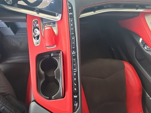 Used 2022 Chevrolet Corvette Stingray Preferred Cpe w/ Z51 Performance Package RWD image 26