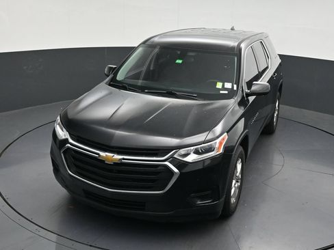 Used 2018 Chevrolet Traverse LS FWD image 25