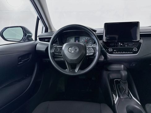 Certified 2025 Toyota Corolla LE FWD image 20