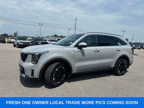 Used 2025 Kia Sorento S w/ Panoramic Sunroof Package FWD image 32