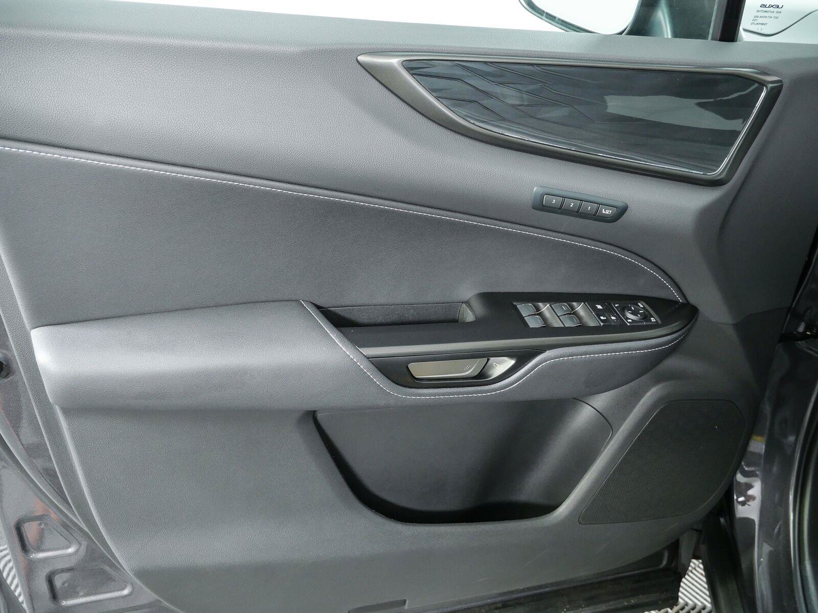Used 2023 Lexus NX 350 AWD image 8
